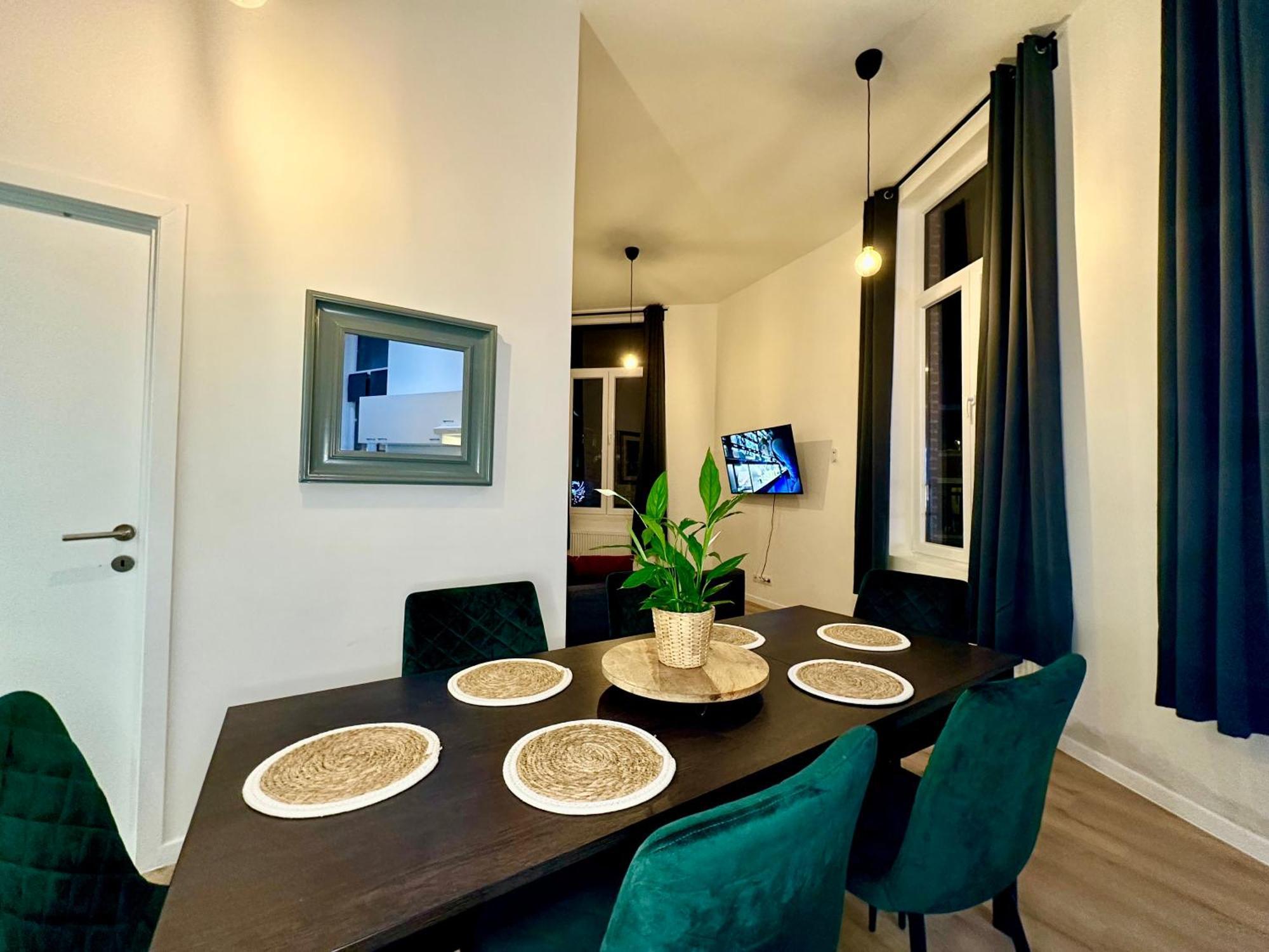 Luxury Suites Mons By Rikas Hotels Экстерьер фото