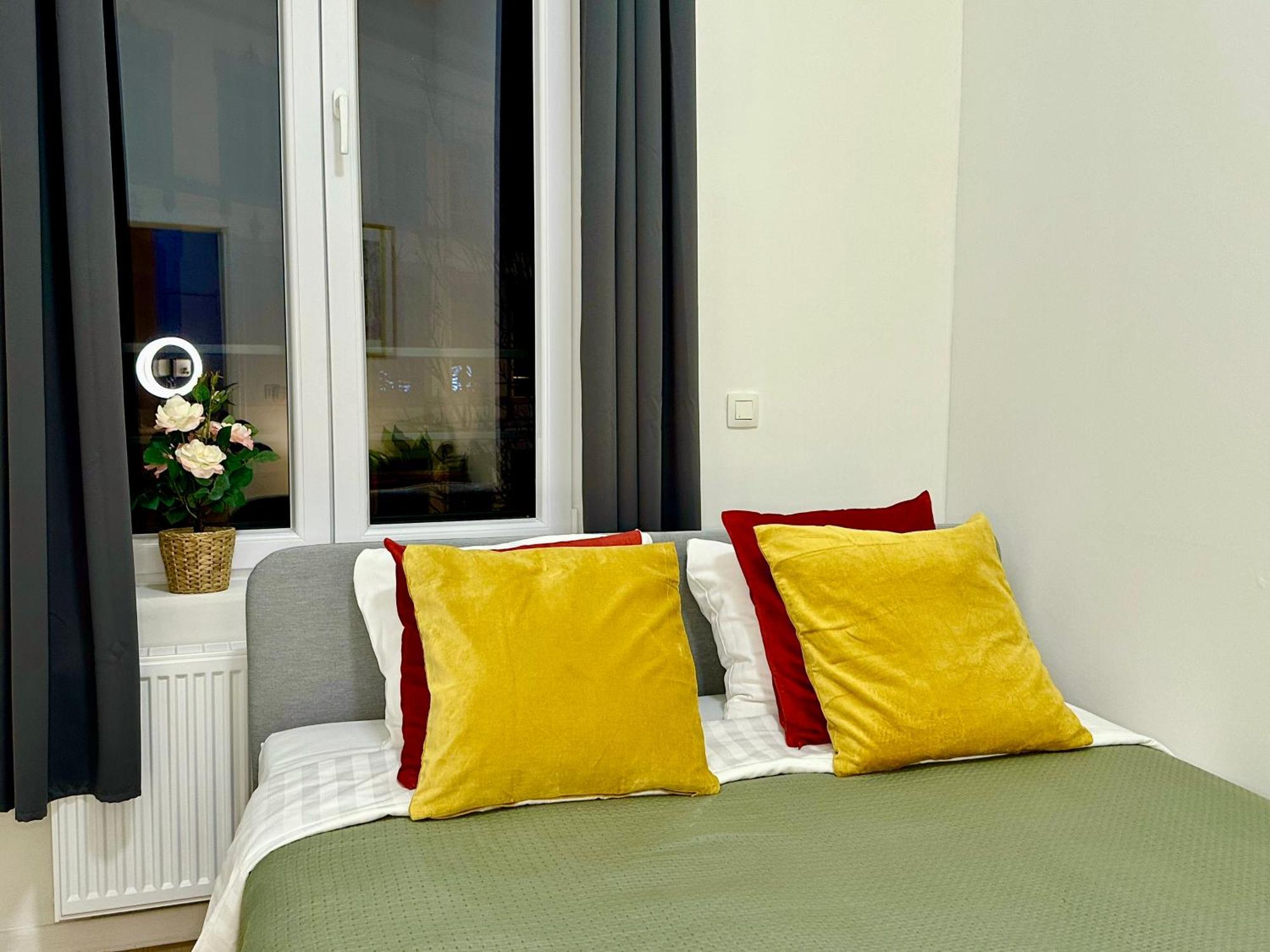 Luxury Suites Mons By Rikas Hotels Экстерьер фото