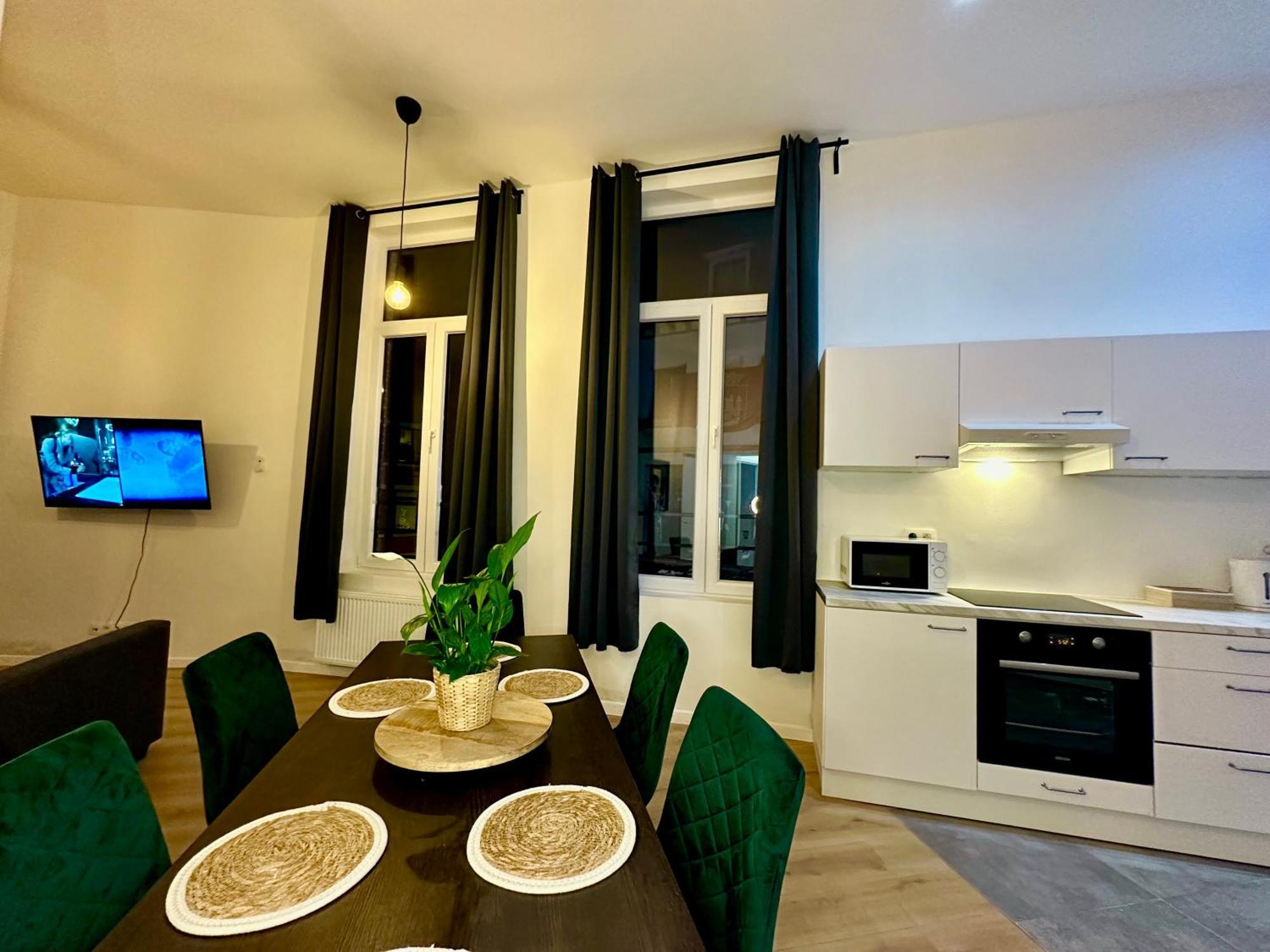 Luxury Suites Mons By Rikas Hotels Экстерьер фото