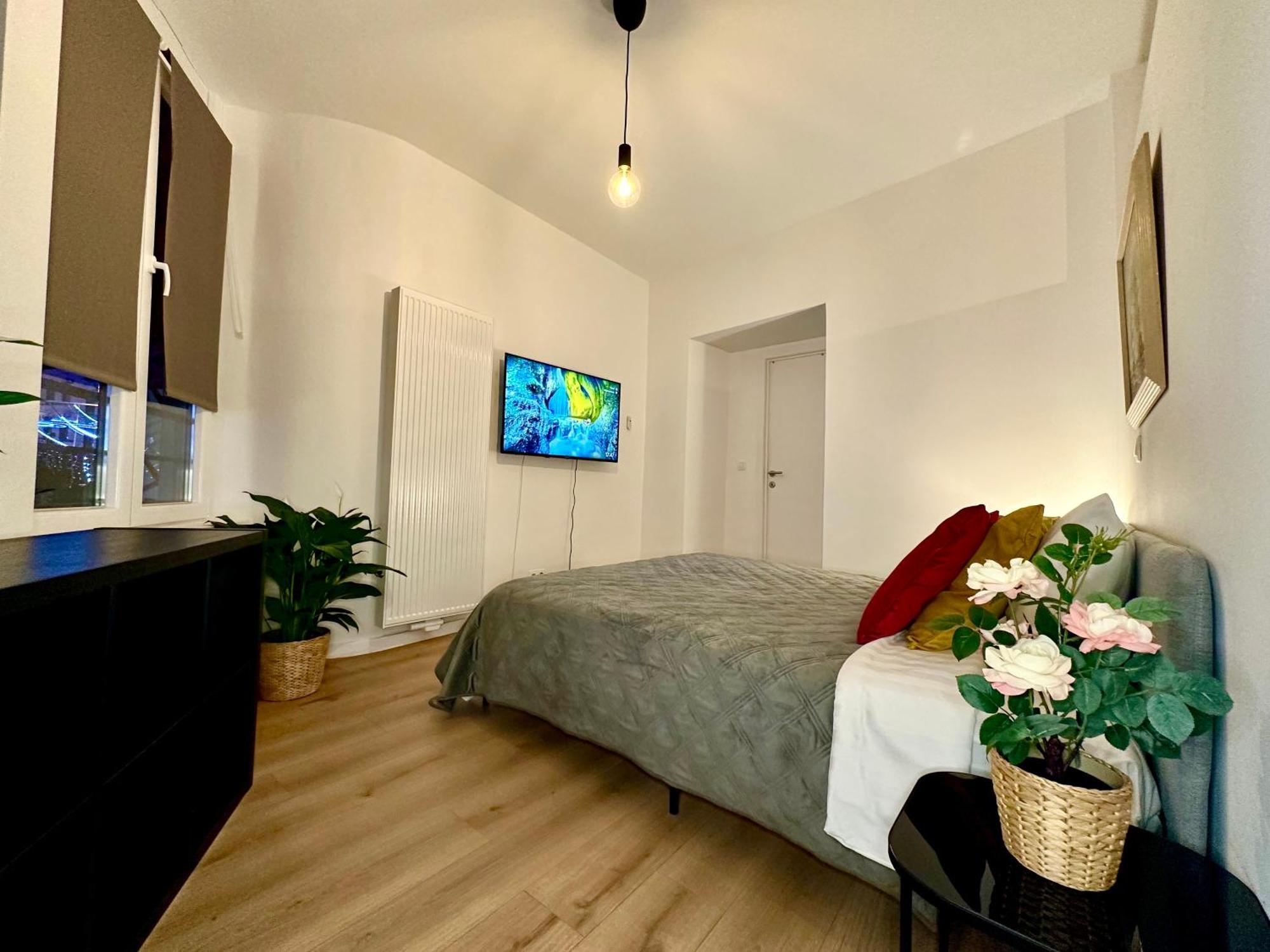 Luxury Suites Mons By Rikas Hotels Экстерьер фото