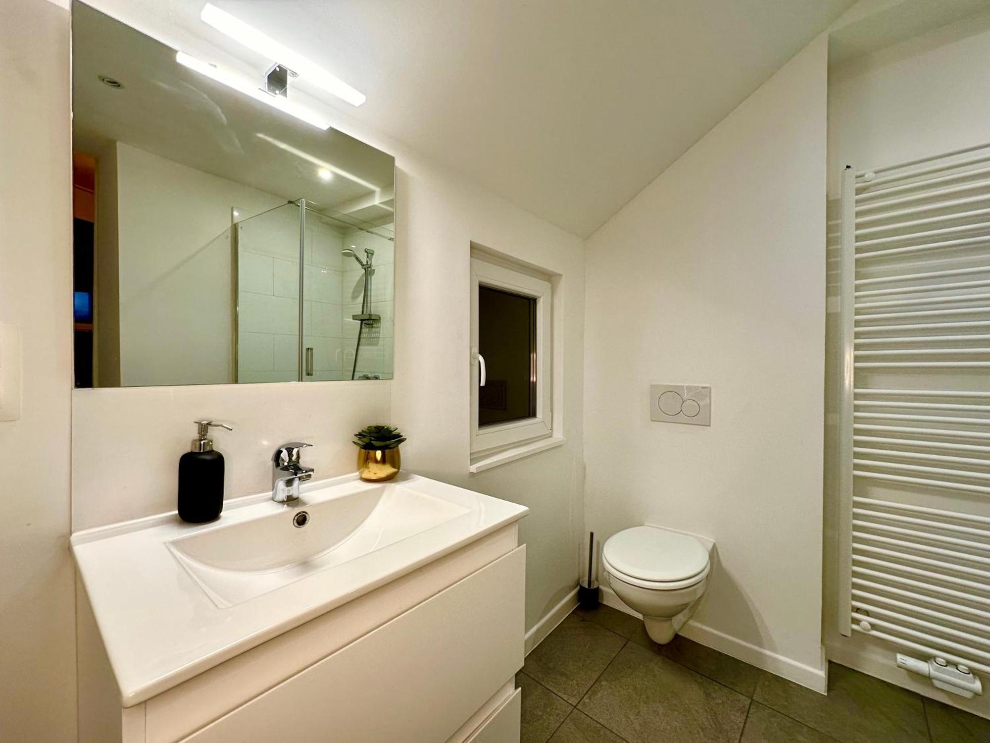Luxury Suites Mons By Rikas Hotels Экстерьер фото